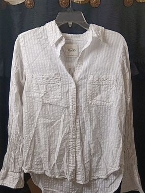 Mudd White Textured Button-Down Shirt